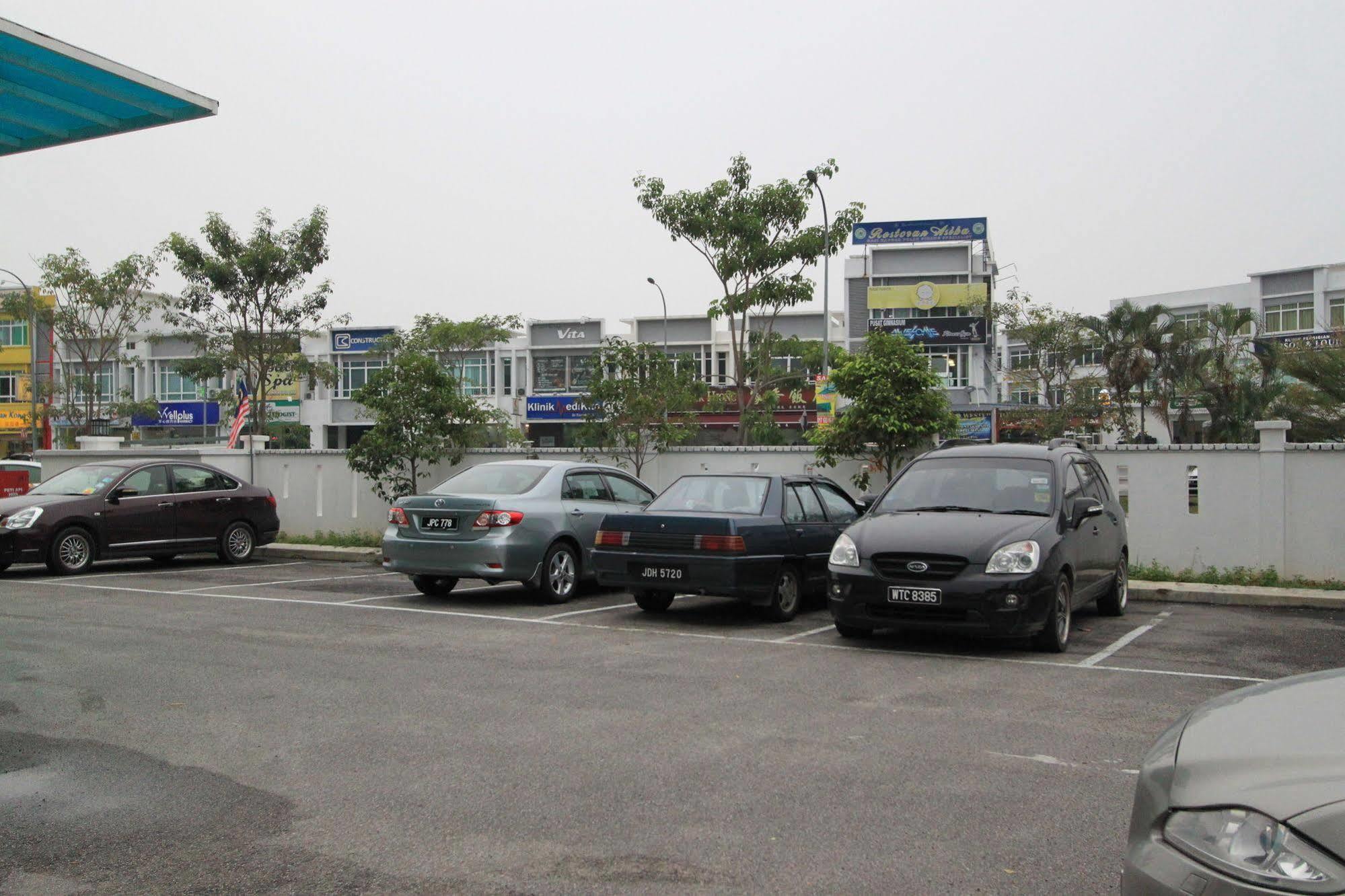 Le Garden Hotel Kota Kemuning Shah Alam Exterior foto